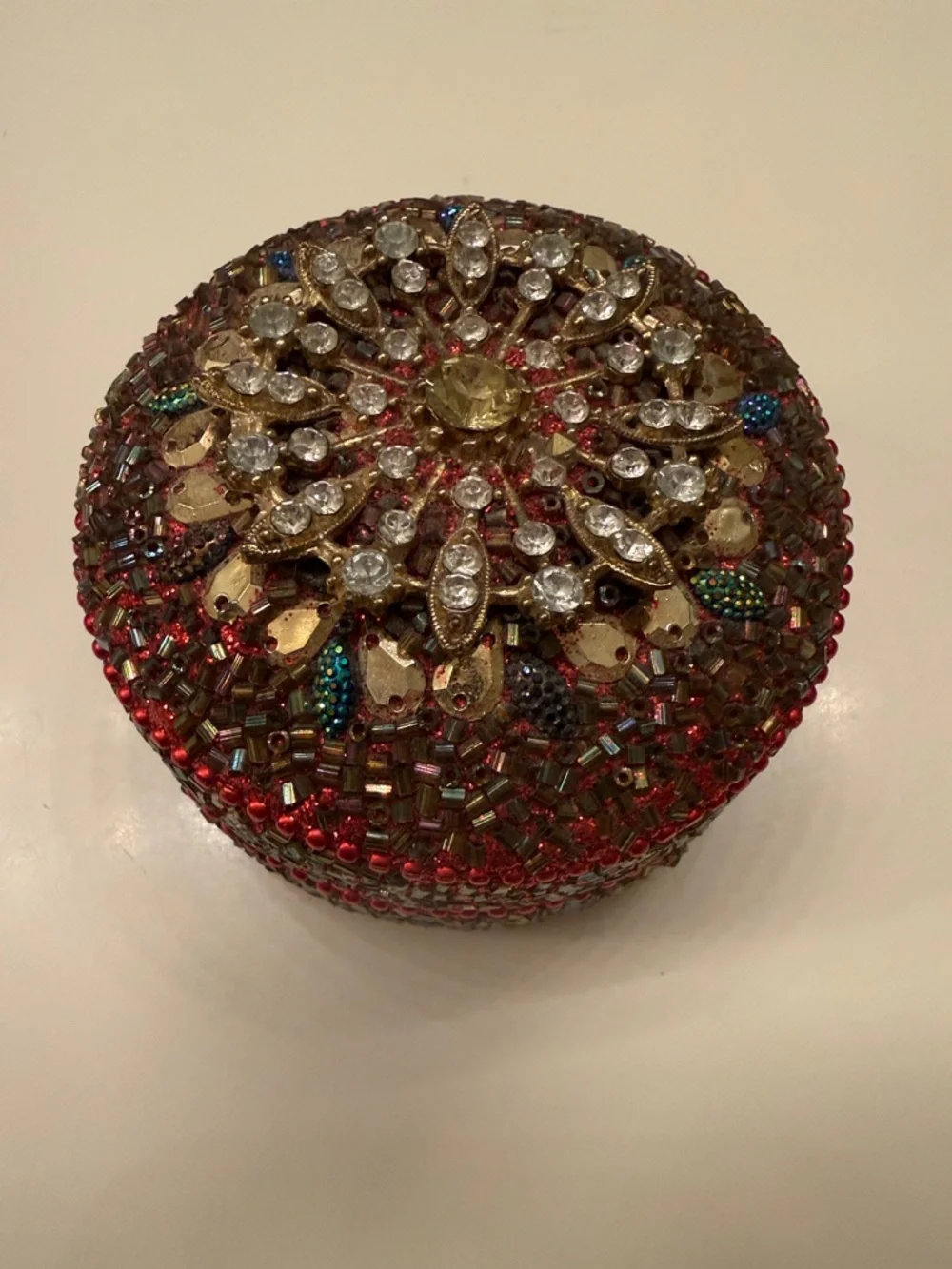 Bejeweled beads and crystals dome jewelry box bling bling girlie opulent box - Picture 3 of 4